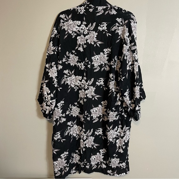Spiritual Gangster Maya Kimono One Size Black Floral Lounge Get Ready Robe - Picture 7 of 7
